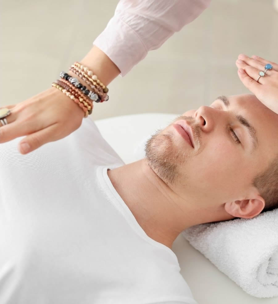 reiki energy healing<br />
