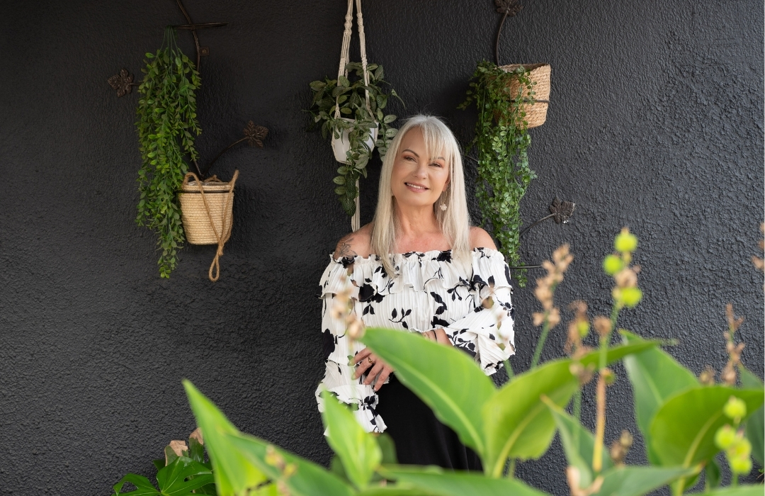spiritual healer lisa carr